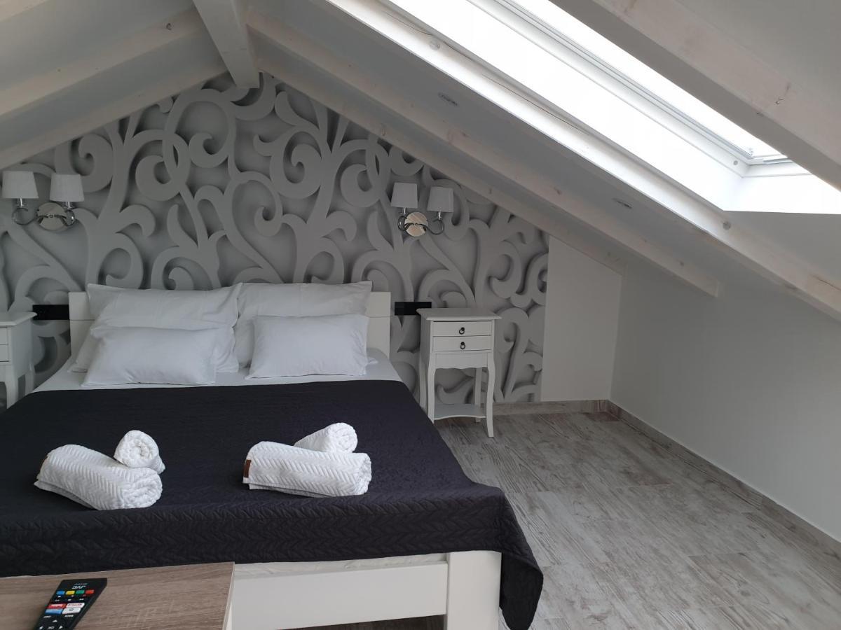 Appartamento Castel Mali Lošinj Esterno foto