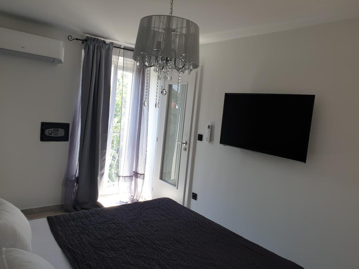 Appartamento Castel Mali Lošinj Esterno foto