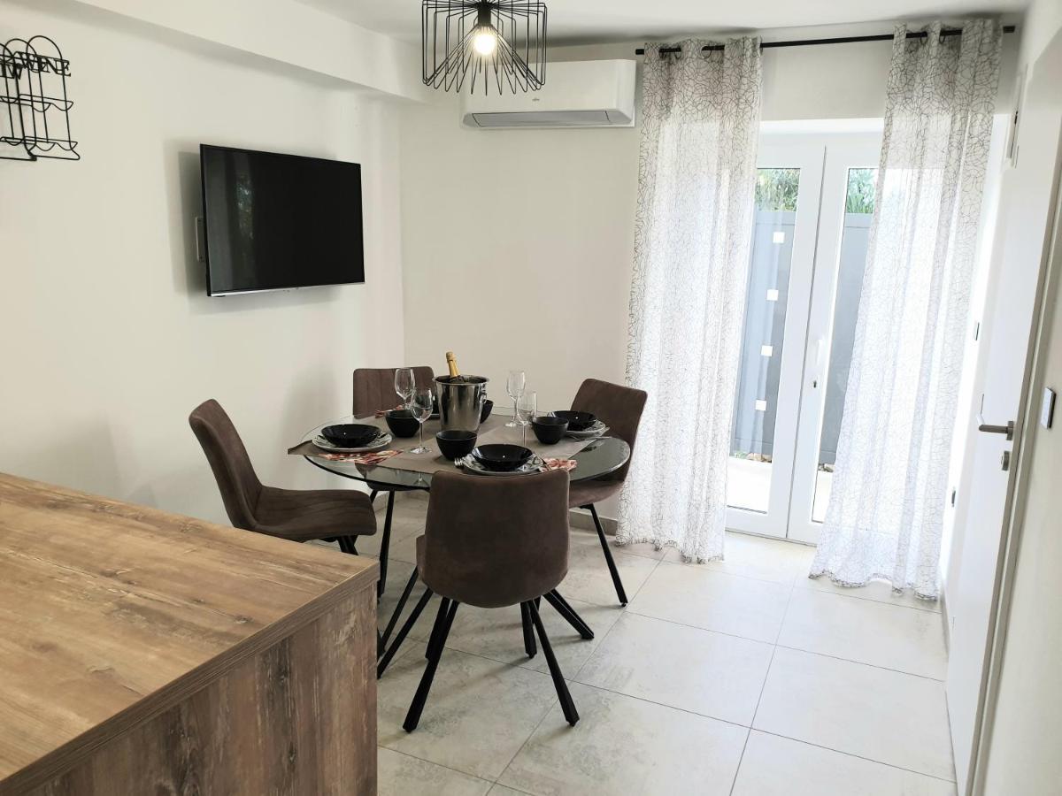 Appartamento Castel Mali Lošinj Esterno foto